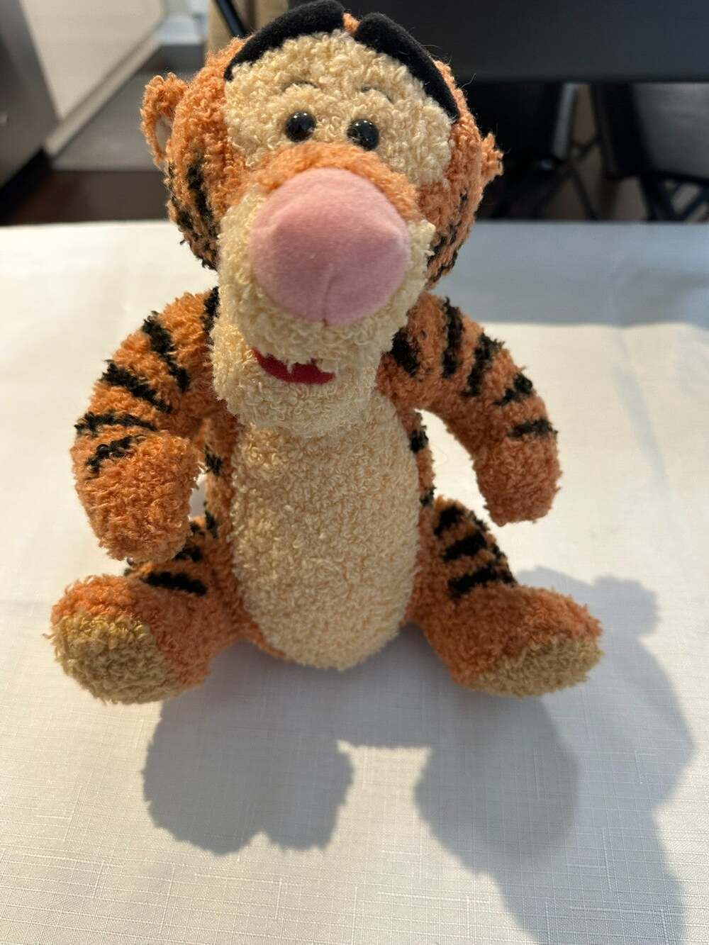 Tigger Plush Disney Mattel Jointed VTG 1998. Has a batter pack but untested. 6in